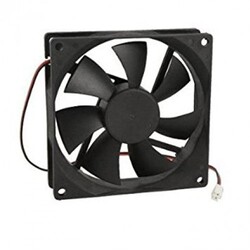 12V DC Fan 70x70x25mm - Marxlow